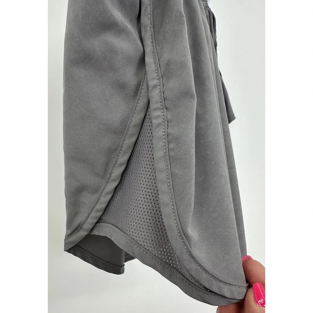 Nike Dri-Fit Built-in-Brief Tempo Running Shorts Medium Women's Zipper Pocket
